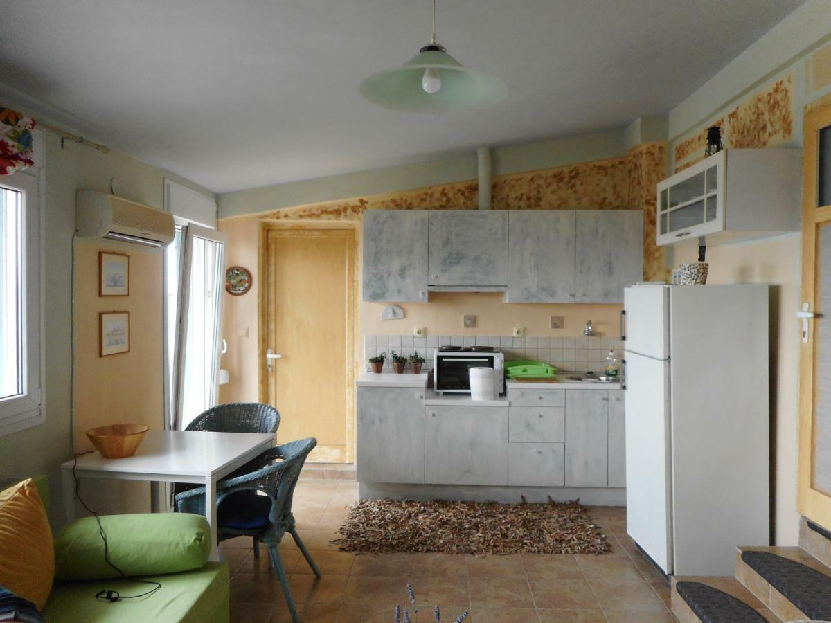 Iakinthi Apartment Kavála Ngoại thất bức ảnh